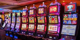 menang JILI mobile app interface showing live casino tables and slot games on Android
